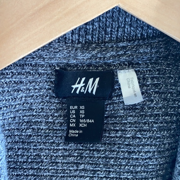 Heavy cotton cardigan by H&M - Picture 2 of 5